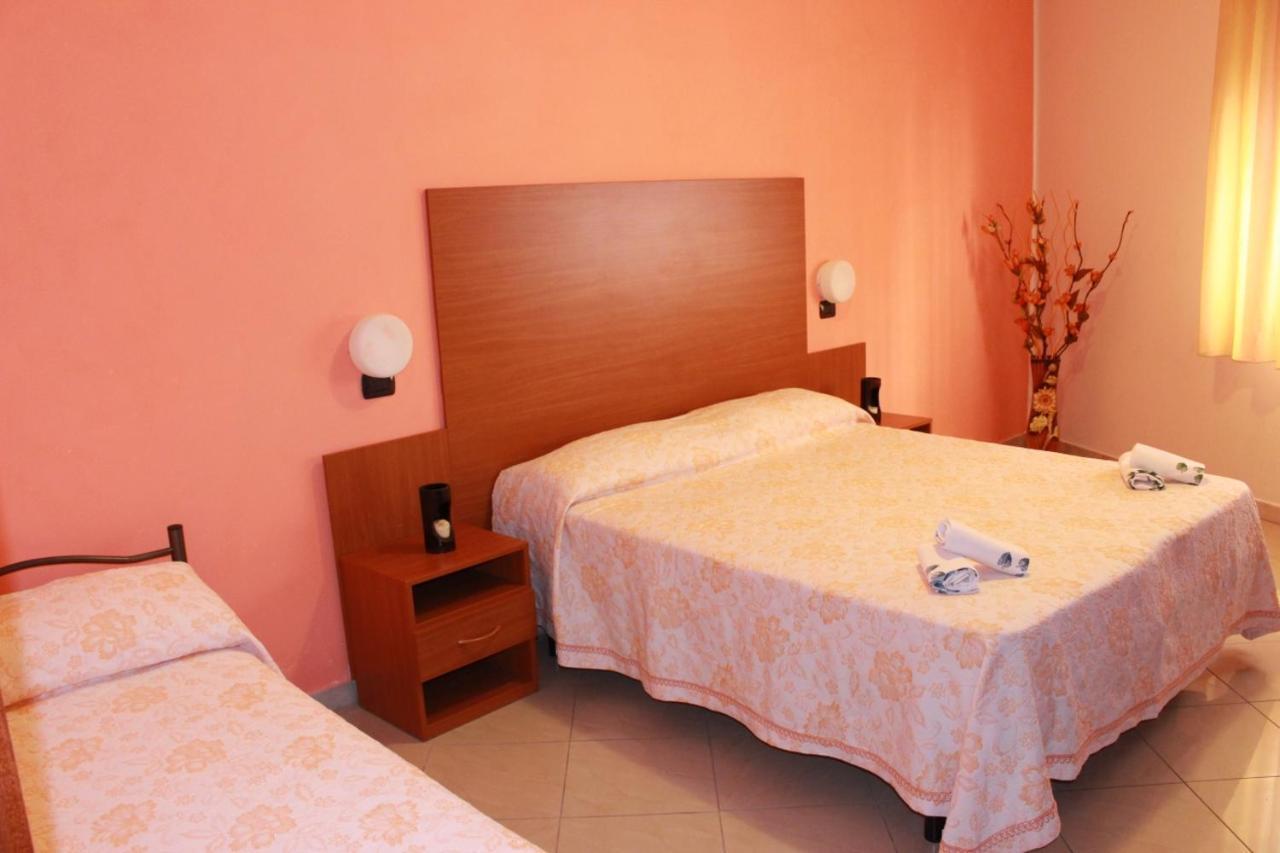 Hotel Nettuno Montecatini Terme Bagian luar foto